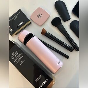 CHANEL Les Pinceaux de CHANEL Ballerina Brush & Compact Set